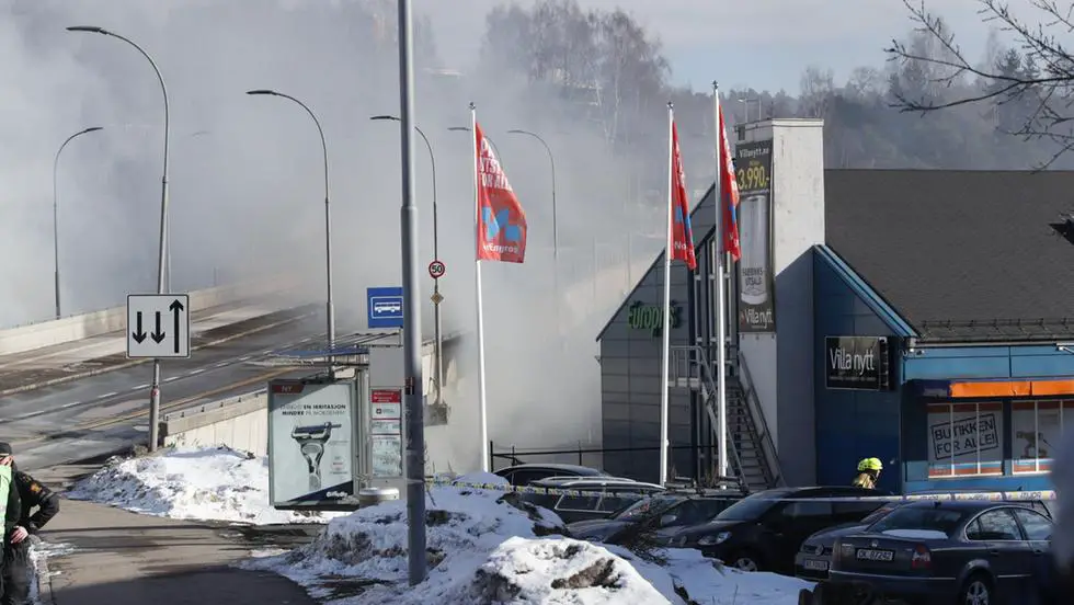 Incendie à Bryn à Oslo – explosion de bouteilles de gaz - Norway Today 6 Incendie à Bryn à Oslo – explosion de bouteilles de gaz - Norway Today - 5