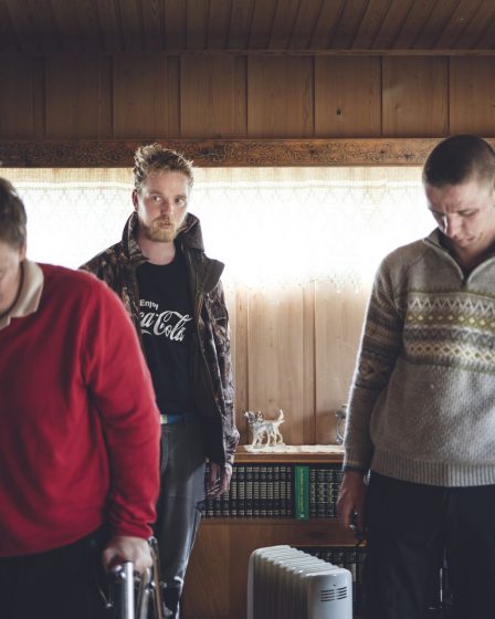 Tolga Mayor demande pardon à ses frères 5 Tolga Mayor demande pardon à ses frères - 4