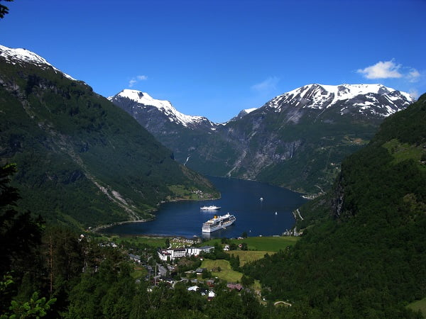 Une entreprise grecque reçoit 700 000 redevances pour les émissions de soufre sur les sites norvégiens du patrimoine mondial 6 Une entreprise grecque reçoit 700 000 redevances pour les émissions de soufre sur les sites norvégiens du patrimoine mondial - 5