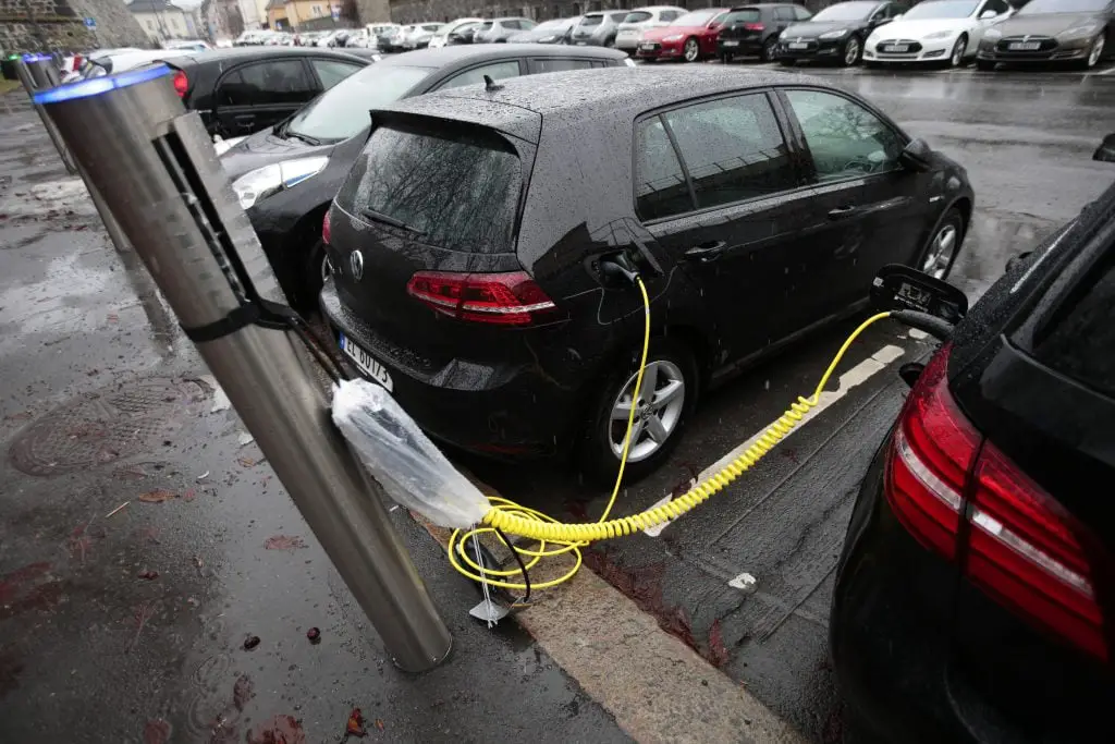 Chute des ventes - seulement 15 des 100 nouvelles voitures sont des voitures électriques 4 Chute des ventes - seulement 15 des 100 nouvelles voitures sont des voitures électriques - 3