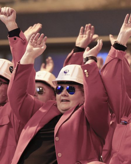 Solberg a rejoint une vague pour l'usine pilote Hydro pour l'aluminium 5 Solberg a rejoint une vague pour l'usine pilote Hydro pour l'aluminium - 4