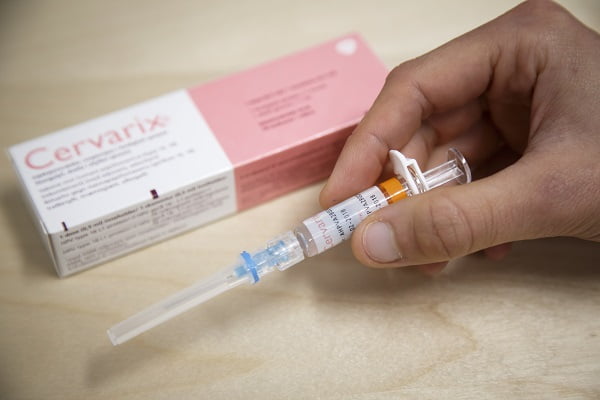 Le temps presse pour les jeunes femmes qui veulent se faire vacciner gratuitement contre le VPH 4 Le temps presse pour les jeunes femmes qui veulent se faire vacciner gratuitement contre le VPH - 3