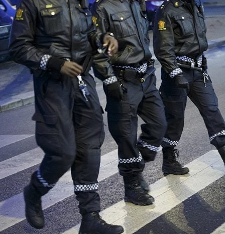 La confiance dans la police diminue 26 La confiance dans la police diminue - 25