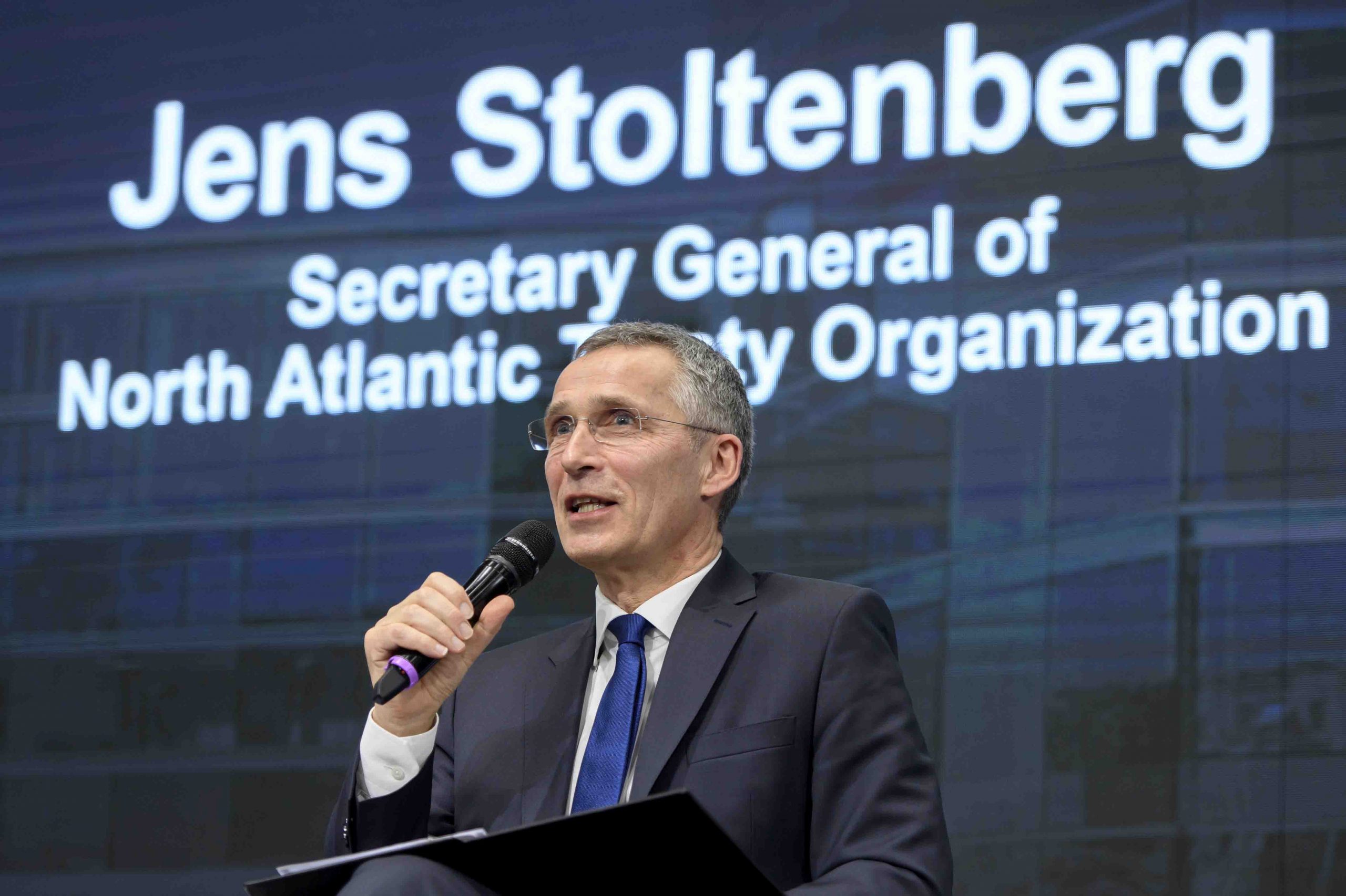 Stoltenberg rend visite au plus grand contributeur de l'OTAN 4 Stoltenberg rend visite au plus grand contributeur de l'OTAN - 3
