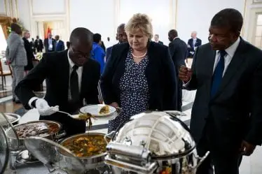 Solberg rencontre le président angolais - Norway Today - 18