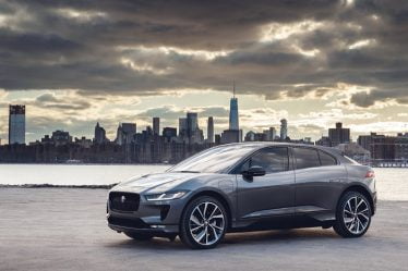 Deux El-Jaguars pour conduire les politiciens d'Oslo - 18