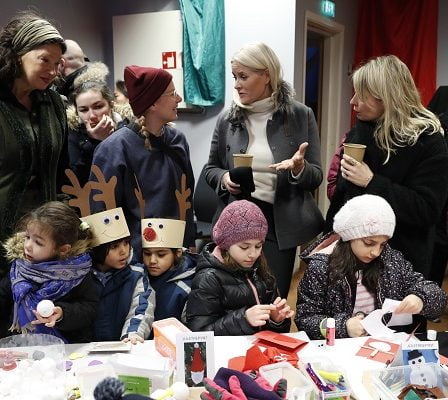 La princesse héritière lors des visites de quartier 6 La princesse héritière lors des visites de quartier - 5
