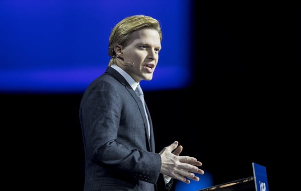 Ronan Farrow dit que la diplomatie américaine est en crise 4 Ronan Farrow dit que la diplomatie américaine est en crise - 3