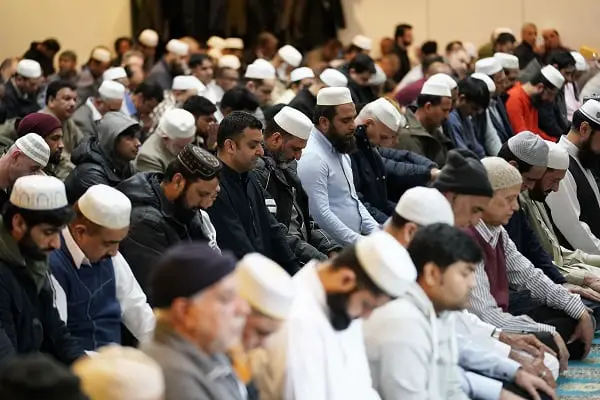 Des victimes du terrorisme en Nouvelle-Zélande honorées dans la plus grande mosquée d'Oslo 4 Des victimes du terrorisme en Nouvelle-Zélande honorées dans la plus grande mosquée d'Oslo - 3