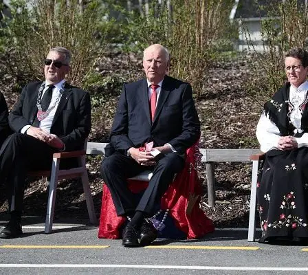 Le roi reçu avec trône et démonstration de karaté à Østfold 55 Le roi reçu avec trône et démonstration de karaté à Østfold - 54
