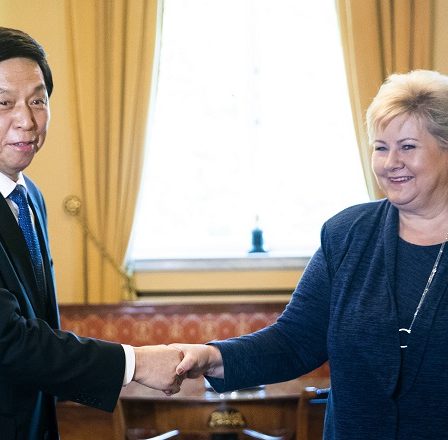 Le troisième homme politique le plus puissant de Chine fait l'éloge de Solberg 26 Le troisième homme politique le plus puissant de Chine fait l'éloge de Solberg - 25