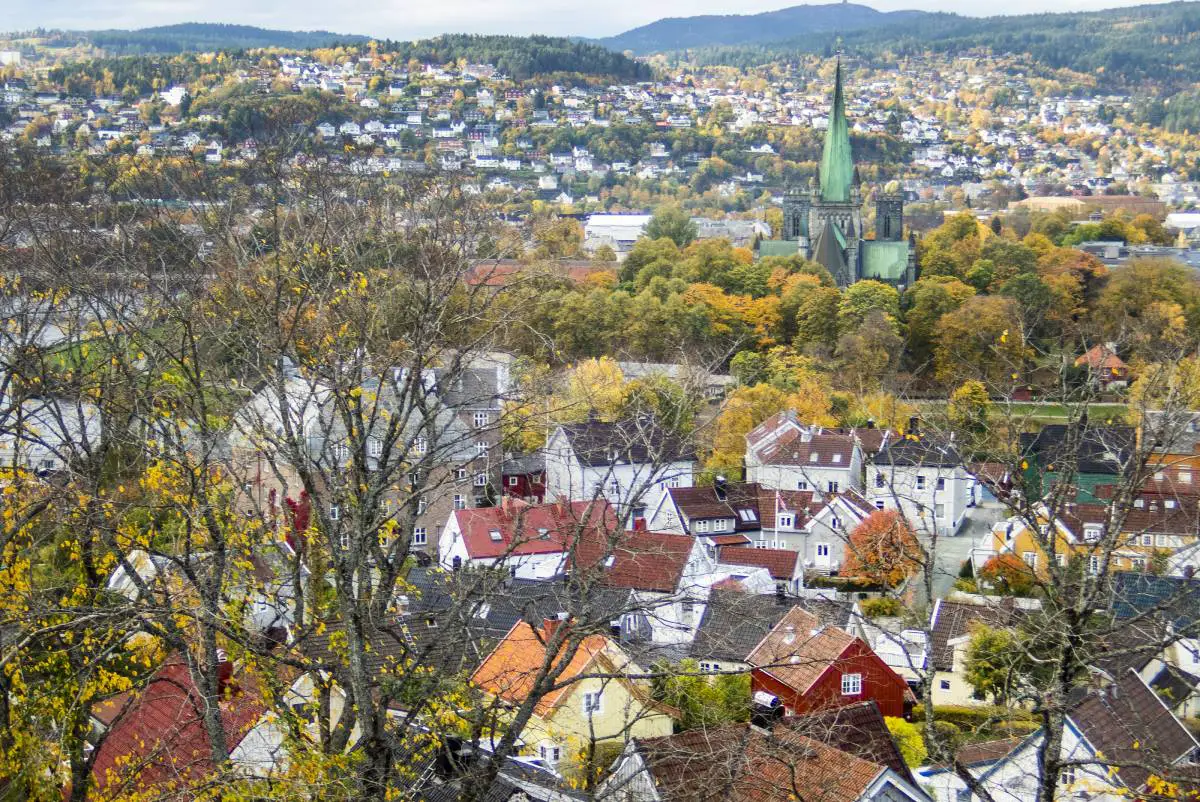 La municipalité de Trondheim abroge l'obligation d'utiliser un masque facial dans les lieux publics 4 La municipalité de Trondheim abroge l'obligation d'utiliser un masque facial dans les lieux publics - 3