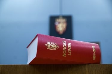 Une adolescente condamnée après des abus sexuels en groupe à l'âge de 15 ans - 16