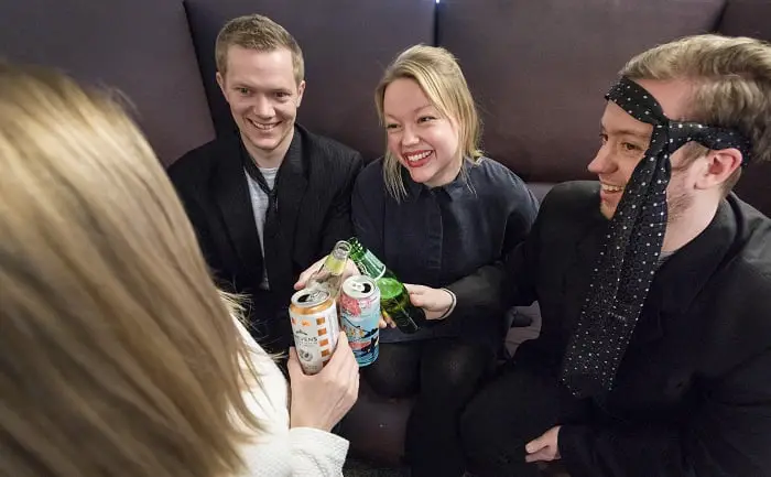 731 jeunes adultes se sont retrouvés aux urgences d'Oslo après avoir fait la fête l'année dernière 4 731 jeunes adultes se sont retrouvés aux urgences d'Oslo après avoir fait la fête l'année dernière - 3