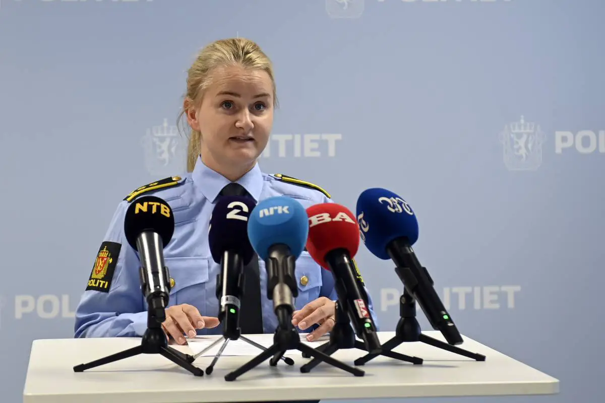 Attaque au couteau de NAV: la police de Bergen publie des informations sur l'homme dans la trentaine accusé de meurtre - 3