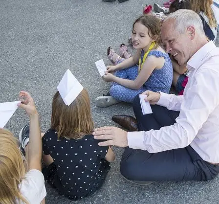 Davantage d'enfants et de jeunes sont partis à l'étranger l'année dernière 5 Davantage d'enfants et de jeunes sont partis à l'étranger l'année dernière - 4