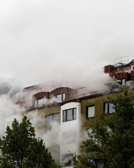 PHOTO : Trois femmes grièvement blessées après une explosion dans un immeuble à Göteborg 17 PHOTO : Trois femmes grièvement blessées après une explosion dans un immeuble à Göteborg - 16