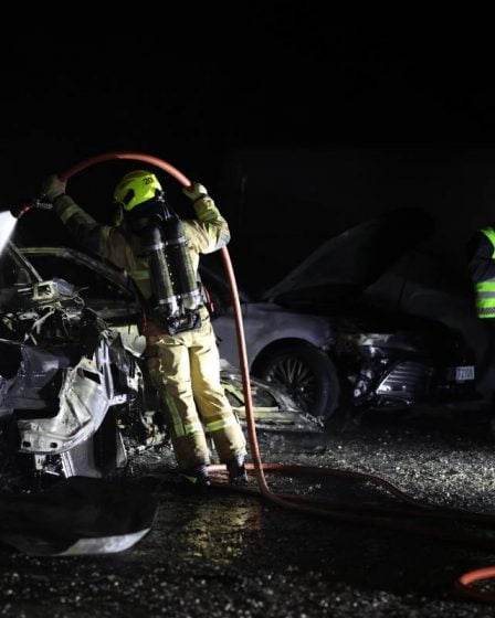 PHOTO : Cinq voitures ont brûlé à Oslo la nuit dernière – cause de l'incendie inconnue - 7