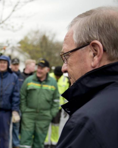 L'ancien maire du Parti travailliste agressé alors qu'il se tenait près du bureau électoral au centre de Vinterbro à Ås - 16