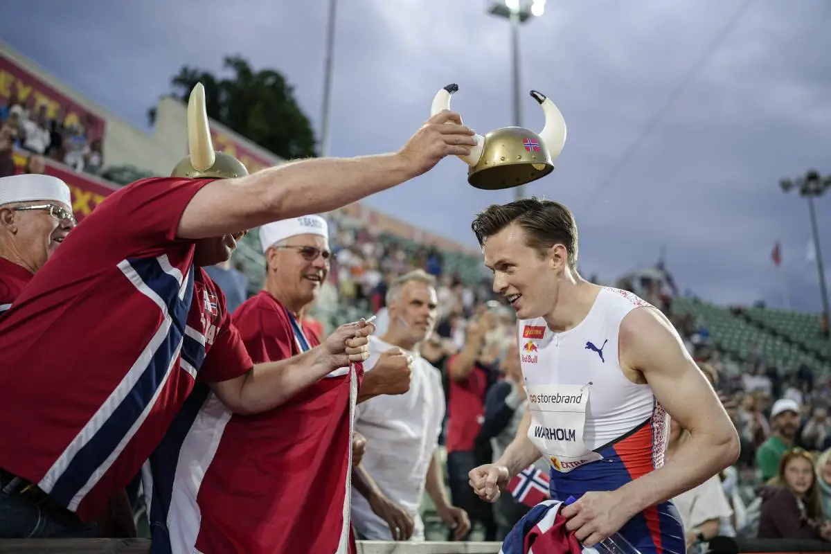 PHOTO : Karsten Warholm établit un nouveau record du monde : "La plus grande chose que j'ai vécue" 4 PHOTO : Karsten Warholm établit un nouveau record du monde : "La plus grande chose que j'ai vécue" - 3