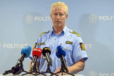 Conférence de presse de la police : les deux personnes poignardées au bureau de NAV à Bergen y étaient des employés - 16