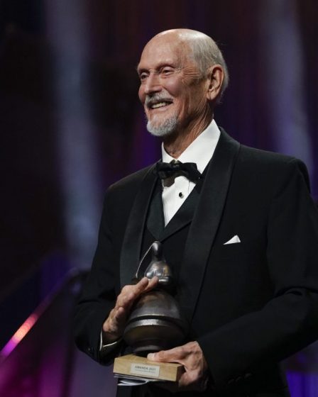 Le célèbre réalisateur Oddvar Bull Tuhus reçoit un prix honorifique au Festival international du film de Norvège - 1