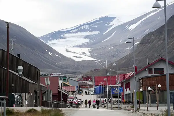 Plus d'étrangers et moins de Norvégiens au Svalbard 4 Plus d'étrangers et moins de Norvégiens au Svalbard - 3