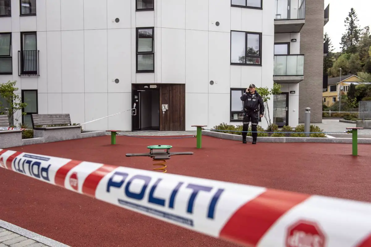 Une femme décède après un incident violent à Åsane - un homme dans la vingtaine accusé de meurtre 4 Une femme décède après un incident violent à Åsane - un homme dans la vingtaine accusé de meurtre - 3