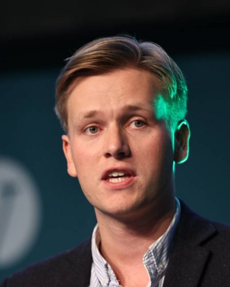 Le chef des Jeunes libéraux de Norvège envisage de démissionner en novembre 8 Le chef des Jeunes libéraux de Norvège envisage de démissionner en novembre - 7