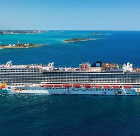 Un employé d'un navire de croisière sauvé de l'eau après 22 heures 17 Un employé d'un navire de croisière sauvé de l'eau après 22 heures - 16