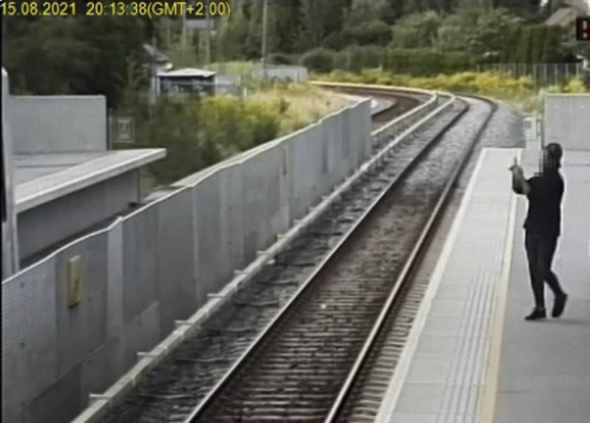 PHOTO : La police recherche un témoin qui aurait filmé une fusillade à Oslo 4 PHOTO : La police recherche un témoin qui aurait filmé une fusillade à Oslo - 3