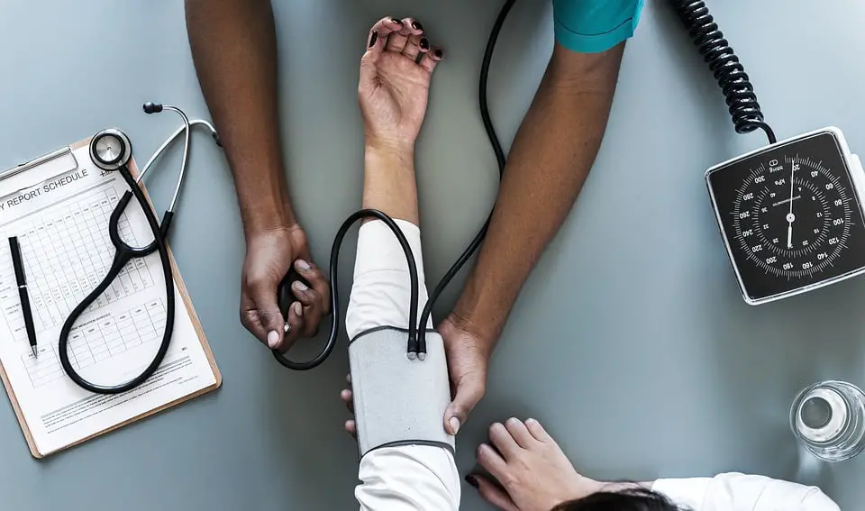 Association médicale : Rupture dans les négociations 4 Association médicale : Rupture dans les négociations - 3