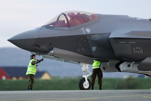 Trois nouveaux F-35 en Norvège 4 Trois nouveaux F-35 en Norvège - 3