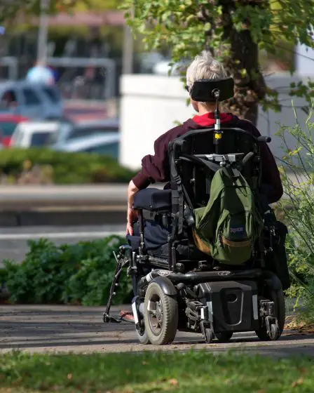 Une femme en fauteuil roulant agressée et cambriolée à Oslo 2 Une femme en fauteuil roulant agressée et cambriolée à Oslo - 1