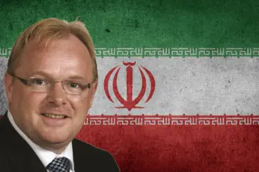 Sandberg ne devrait pas apporter de téléphone en Iran - 16
