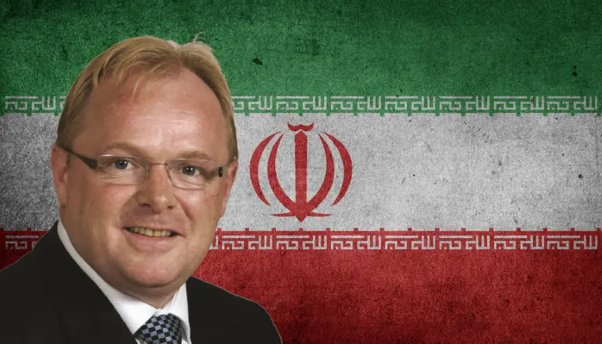 Sandberg ne devrait pas apporter de téléphone en Iran 4 Sandberg ne devrait pas apporter de téléphone en Iran - 3