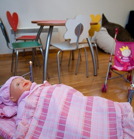 Beaucoup se tournent vers les centres d'inceste 30 Beaucoup se tournent vers les centres d'inceste - 29