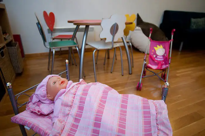 Beaucoup se tournent vers les centres d'inceste 4 Beaucoup se tournent vers les centres d'inceste - 3