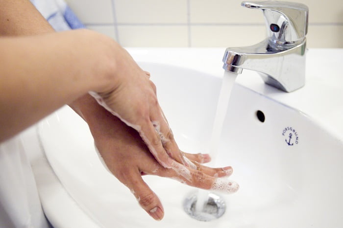 Éclosion de norovirus dans le système de santé 4 Éclosion de norovirus dans le système de santé - 3