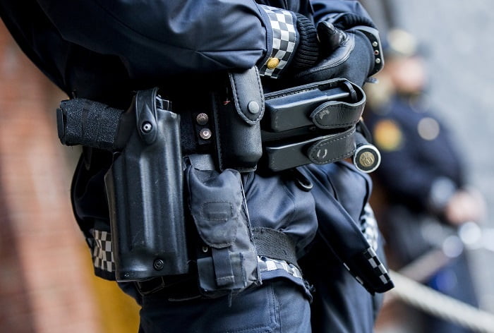 Wara autorise la police armée à Oslo 4 Wara autorise la police armée à Oslo - 3