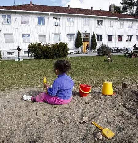 70 enfants libérés des centres d'accueil pour demandeurs d'asile norvégiens 5 70 enfants libérés des centres d'accueil pour demandeurs d'asile norvégiens - 4