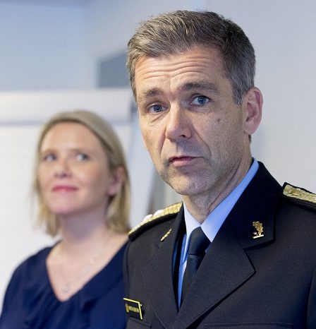 La police ne peut pas rapatrier assez d'immigrants illégaux cette année - 28