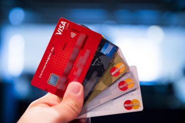 Un homme qui fabriquait de fausses cartes bancaires en série condamné à la prison - 20