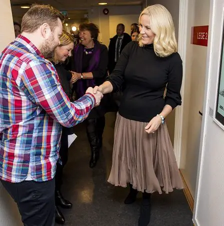 Sex & Society accueille SAR la princesse héritière de Norvège Mette-Marit 12 Sex & Society accueille SAR la princesse héritière de Norvège Mette-Marit - 11