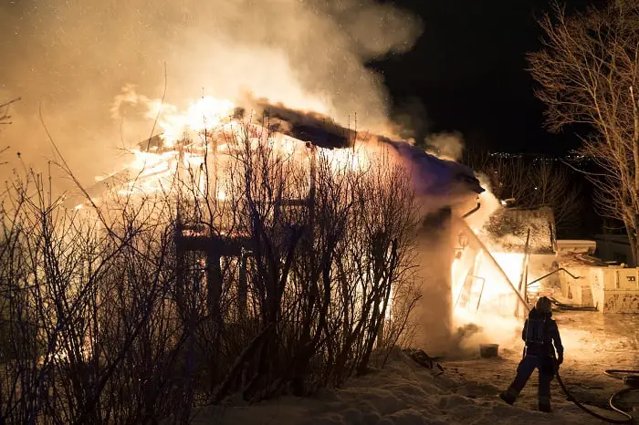 Manoir spectaculaire à Oslo détruit par un incendie 4 Manoir spectaculaire à Oslo détruit par un incendie - 3