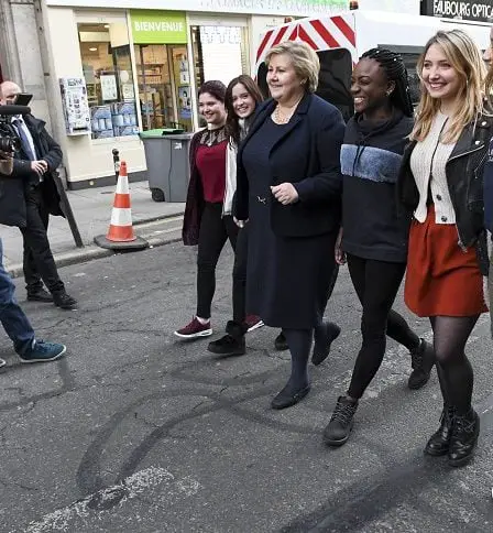 Solberg a rencontré les stars françaises de la "Honte" 2 Solberg a rencontré les stars françaises de la "Honte" - 1