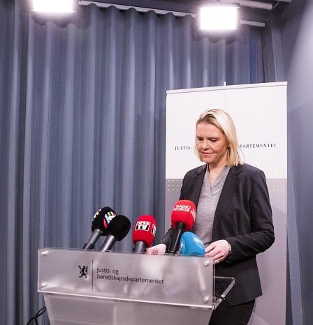 Listhaug promet de se détendre au Storting 11 Listhaug promet de se détendre au Storting - 10