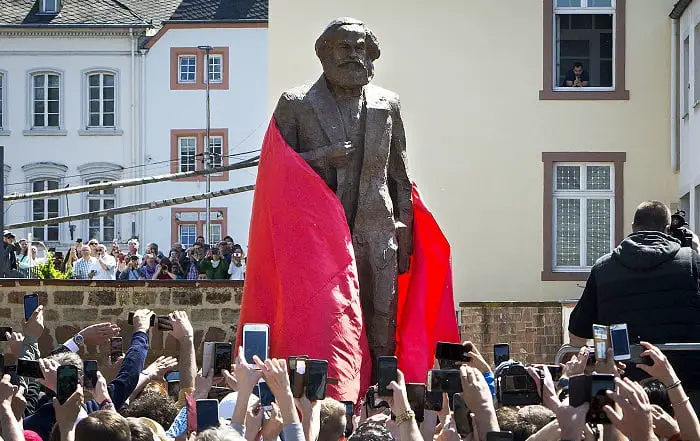200 ans depuis la naissance de Karl Marx 4 200 ans depuis la naissance de Karl Marx - 3