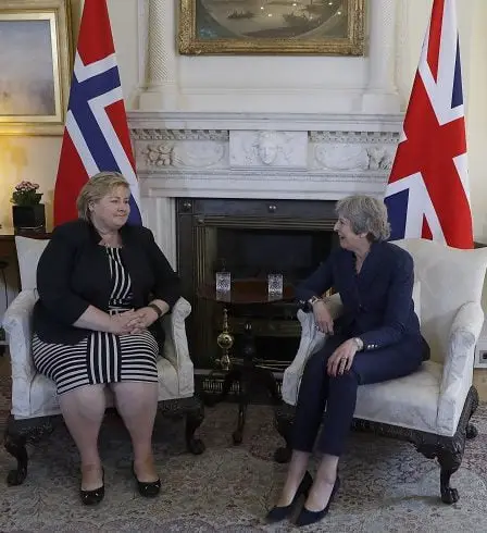 Solberg dit à May : "Il y a trop d'incertitude dans le monde" 2 Solberg dit à May : "Il y a trop d'incertitude dans le monde" - 1