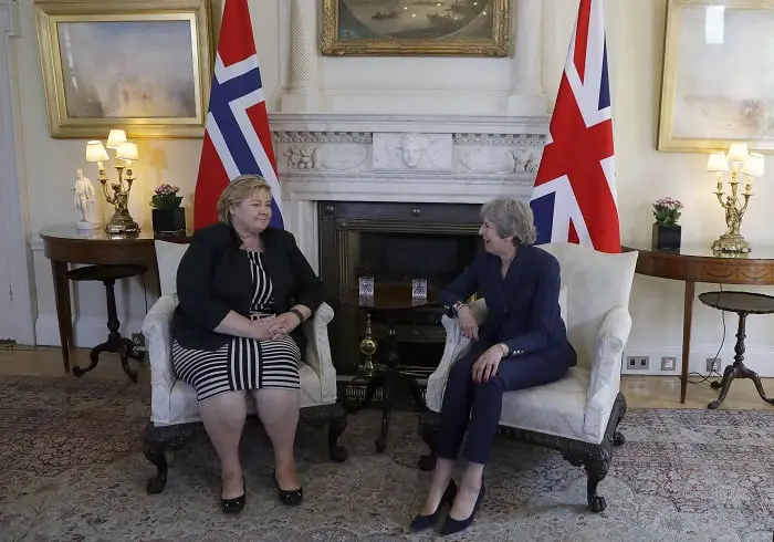 Solberg dit à May : "Il y a trop d'incertitude dans le monde" 4 Solberg dit à May : "Il y a trop d'incertitude dans le monde" - 3